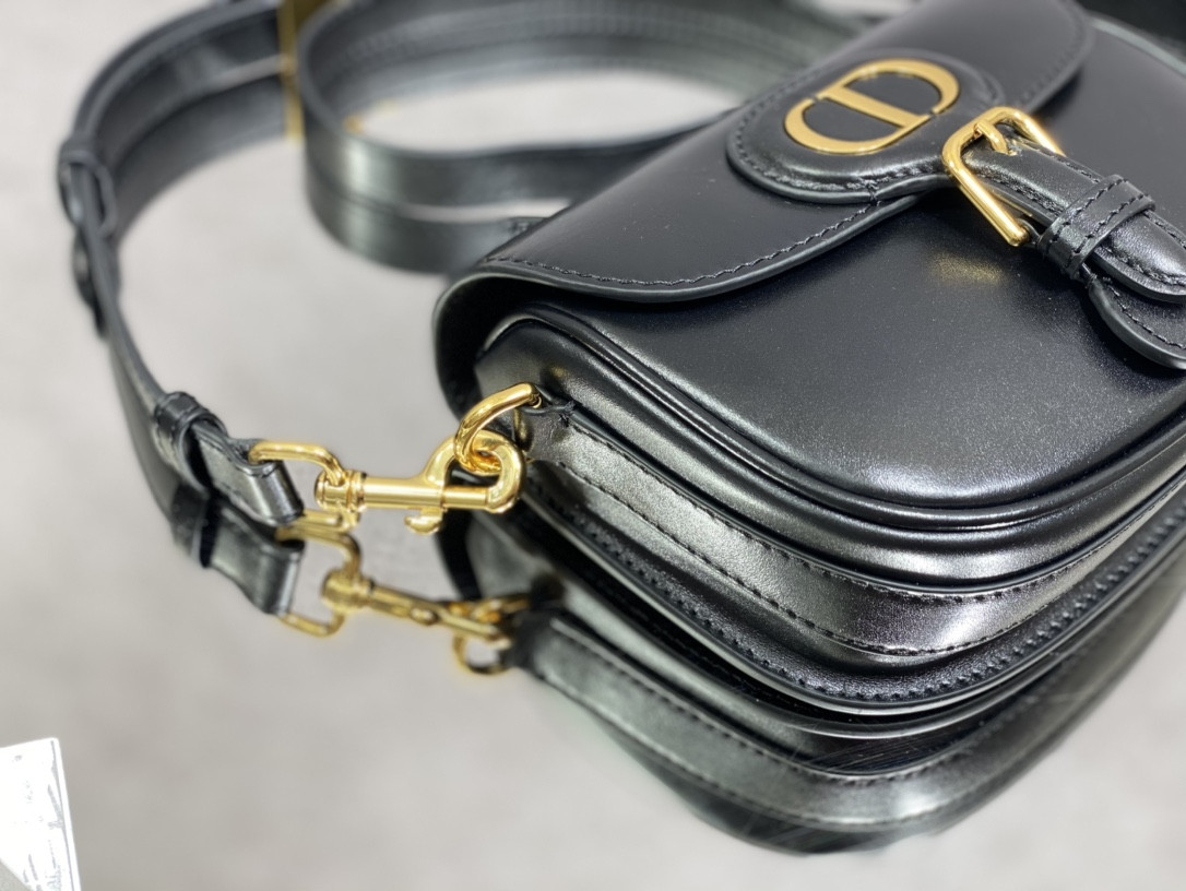 Small D10r Bobby Bag