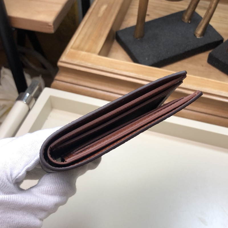 L0vis Vvtt0n Slender Id Bag