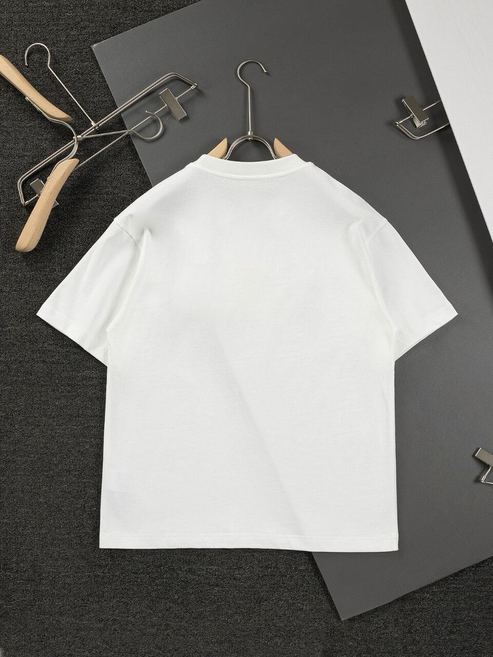 Three-Color Embroidery T Shirt