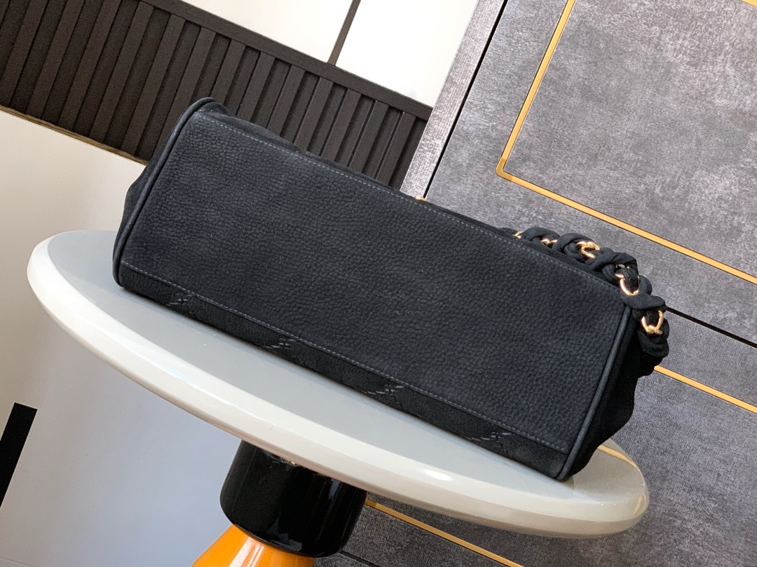 Ch**el Classic Hand Bag Gold Handware