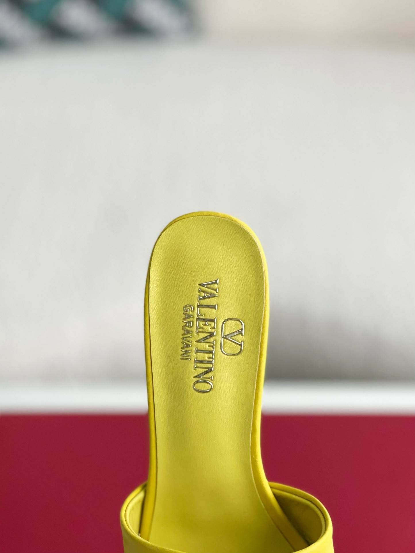 Va1e*ntin0 Summer  high-heeled sandals