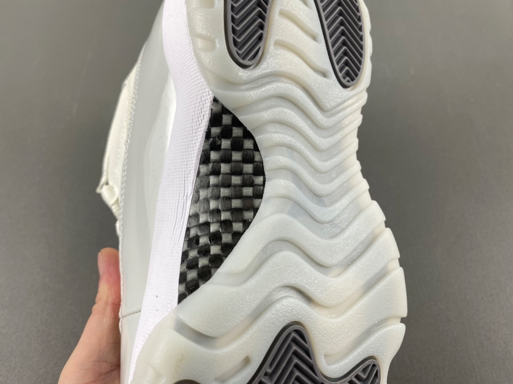 Jordan 11 Retro Grand Finale  AR0715-110