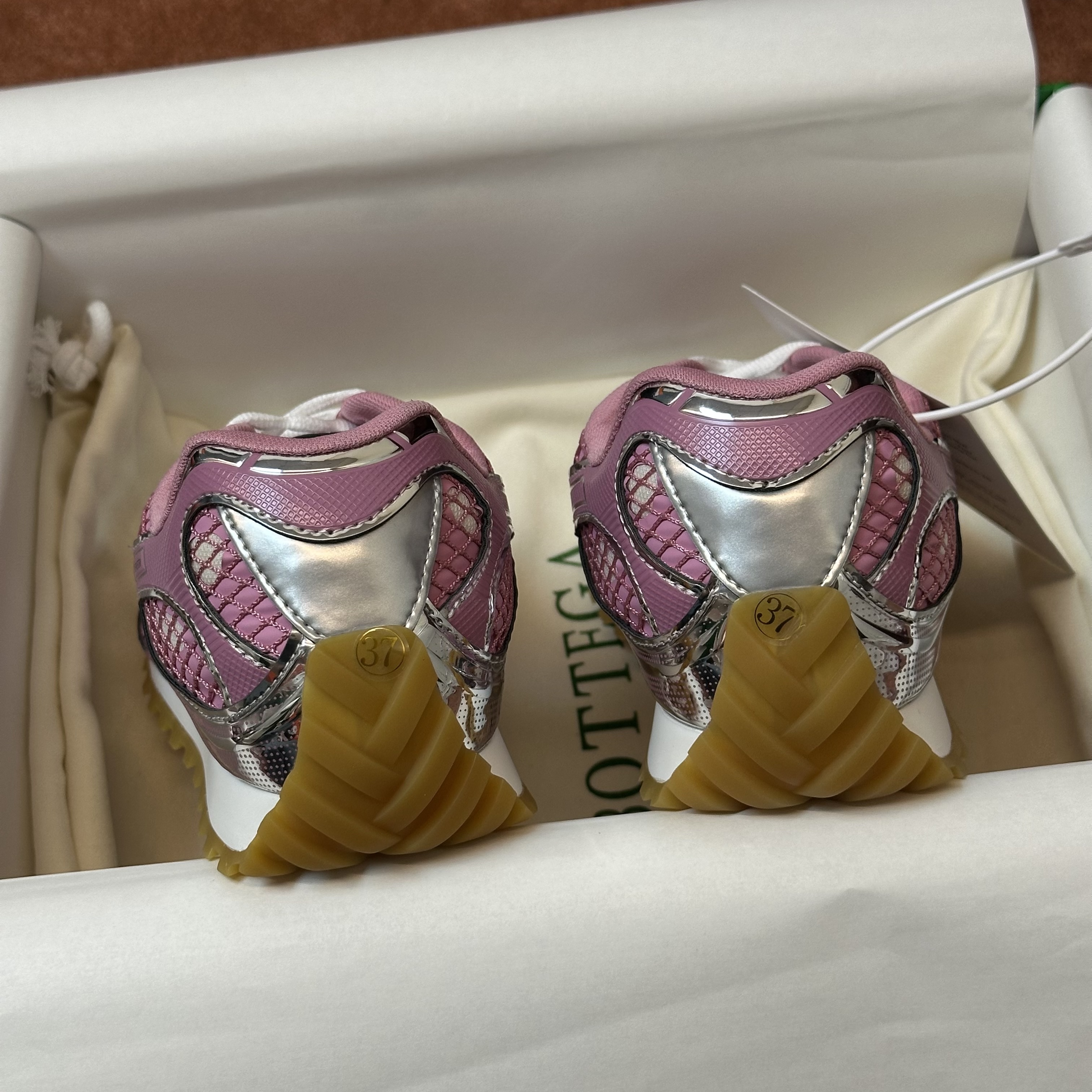 B0tt*ga Ven*ta 23ss 755915V2X406151