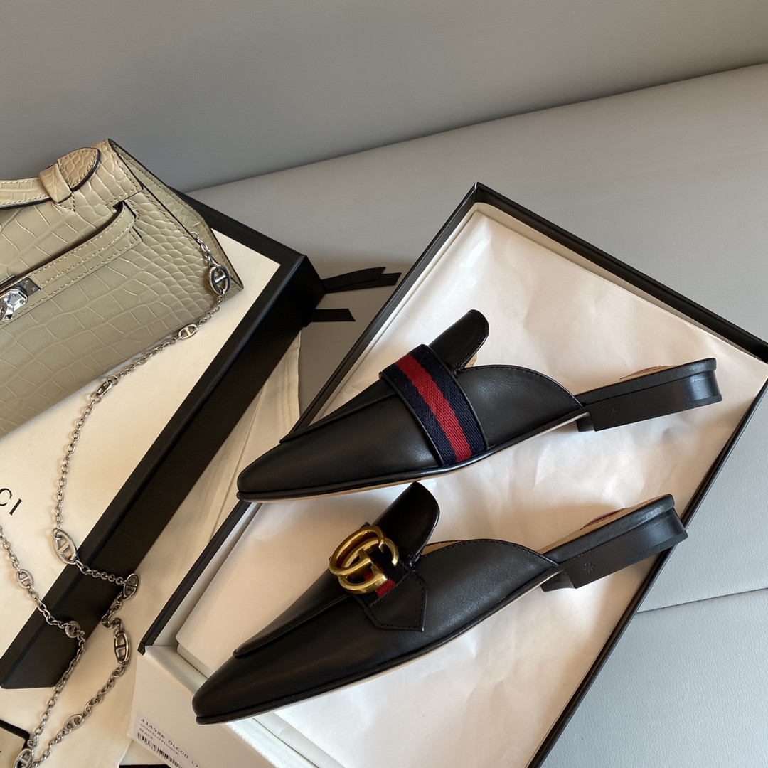 Gvc*1 Leather Slippers