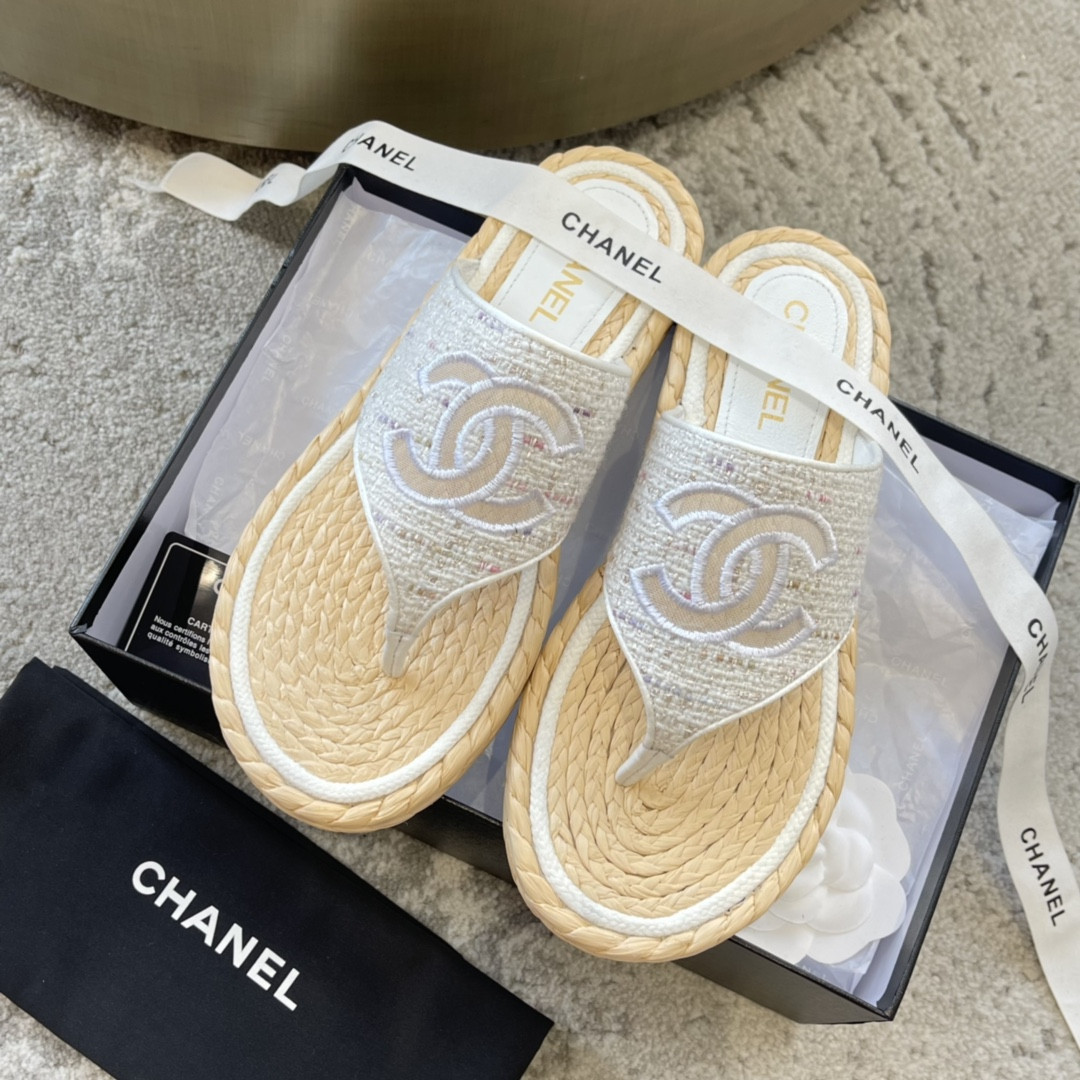 Ch**el Slippers