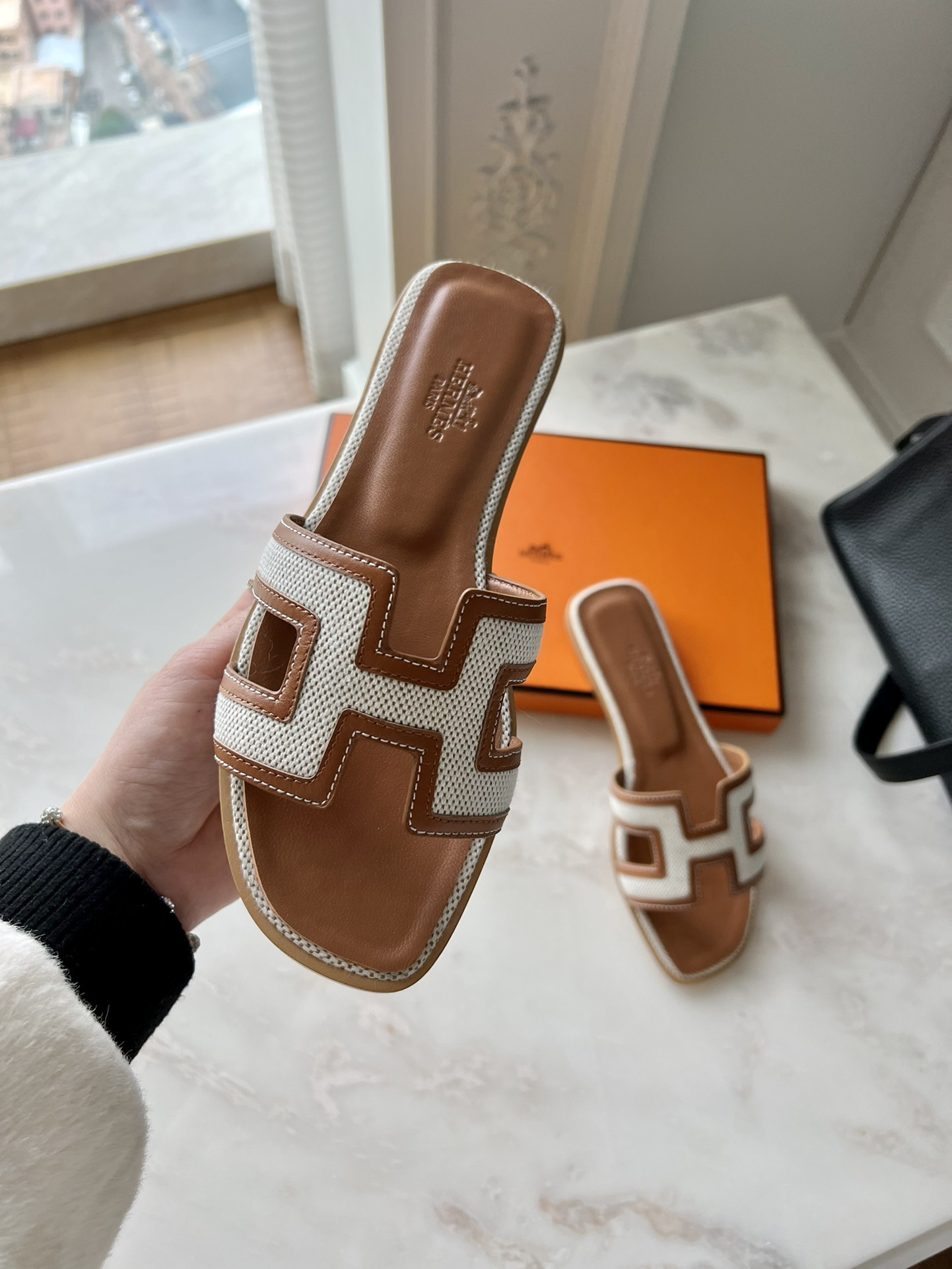 H**me5 Oran Slippers