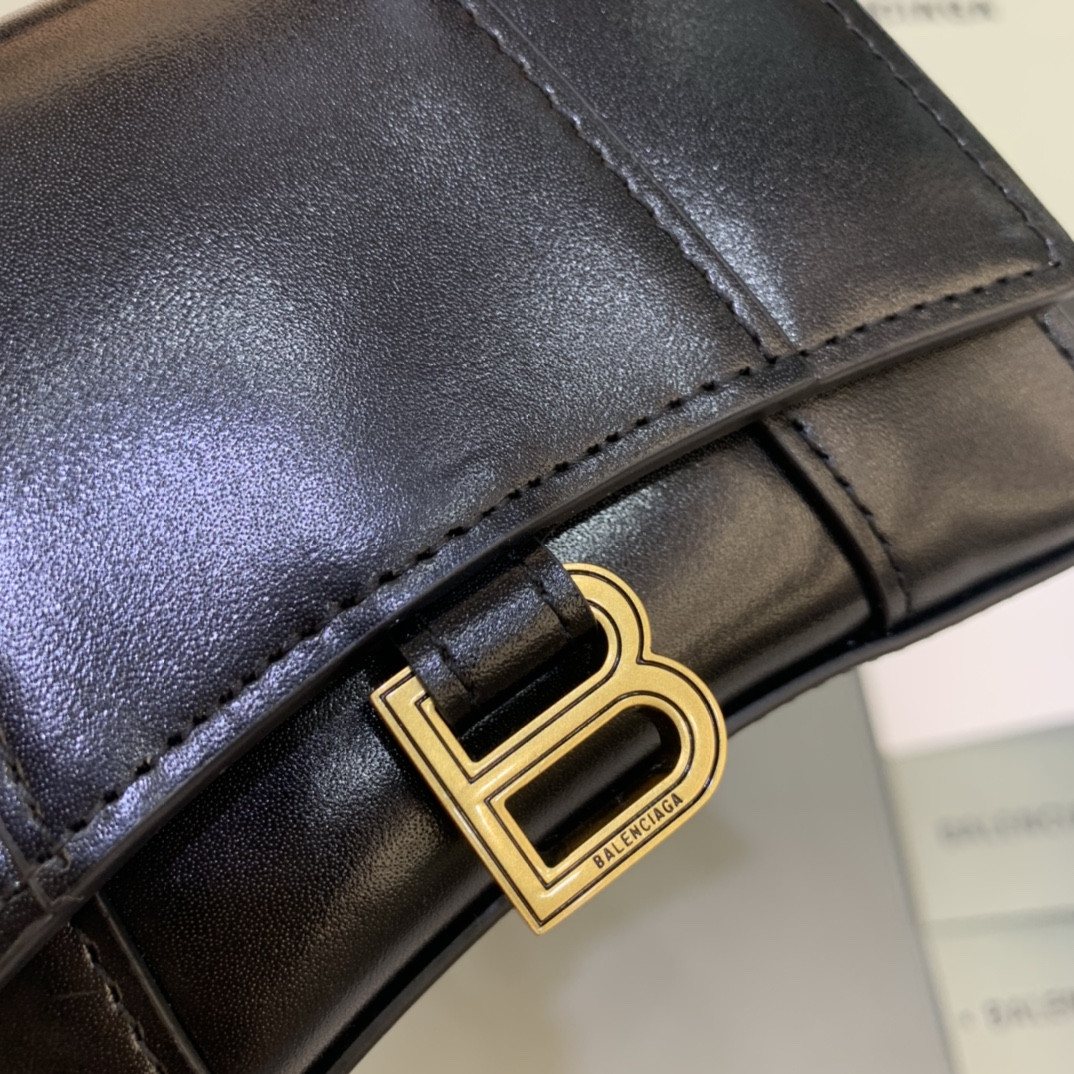 Ba1en*iaga Mini Hourglass