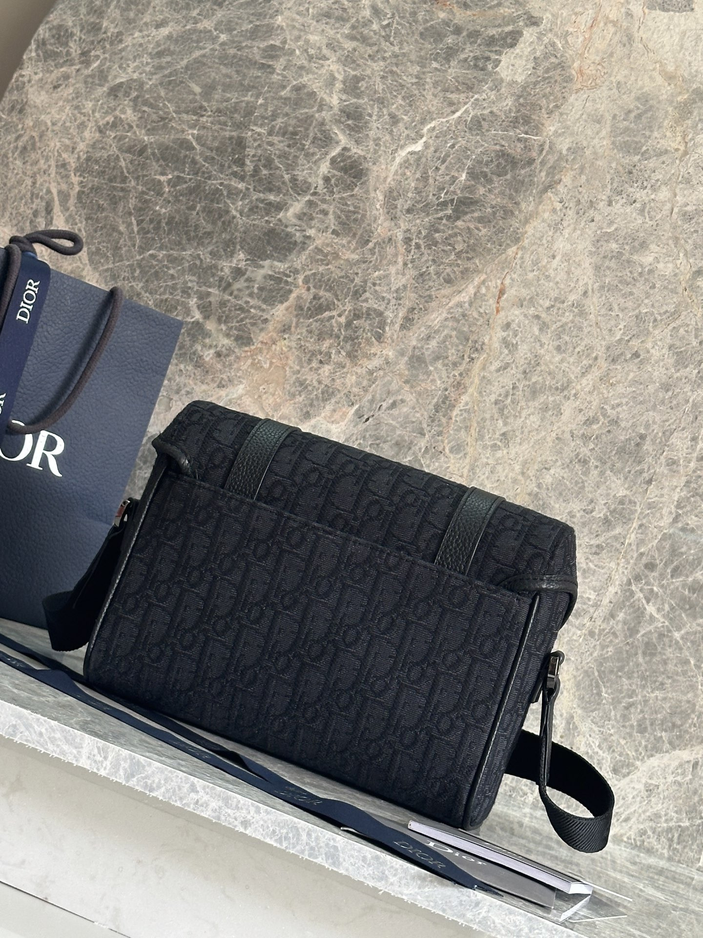 D10r Hit The Road Bag