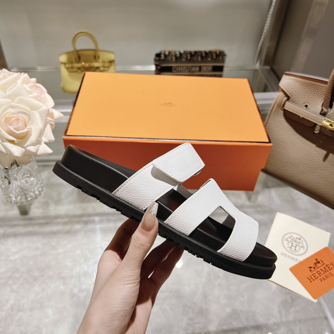 H**me5 Chypre Slippers