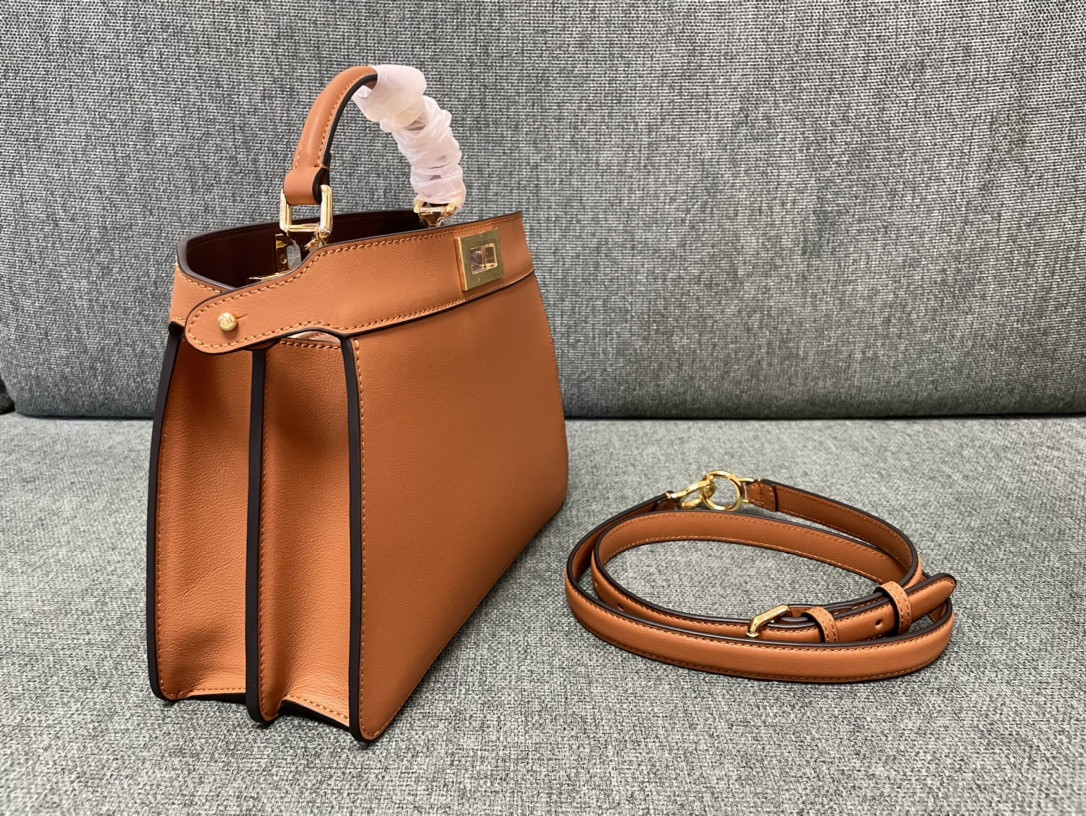 F**di Peekaboo Iseeu Small