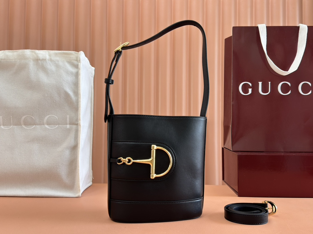 Gvc*1 2025 Spring/summer Collection Mini Bucket Bag