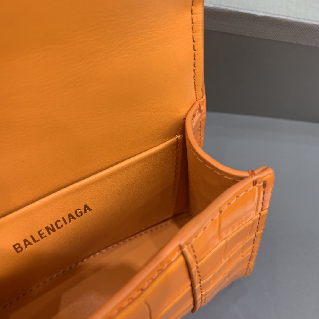 Ba1en*iaga Mini Hourglass