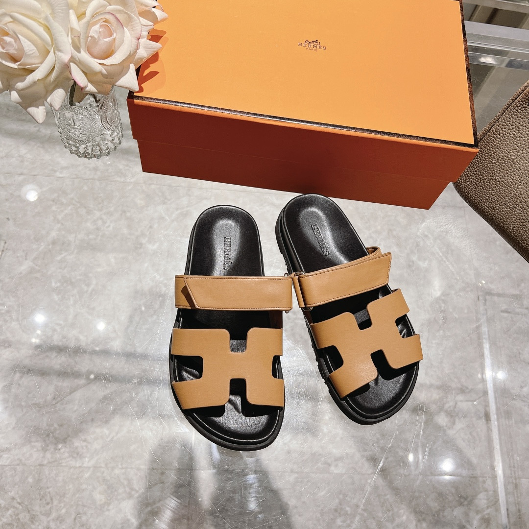 H**me5 Chypre Slippers