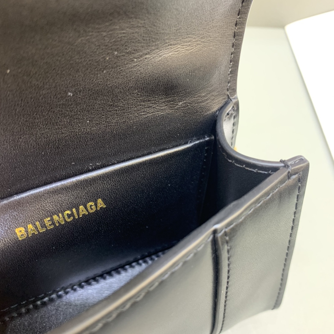 Ba1en*iaga Mini Hourglass