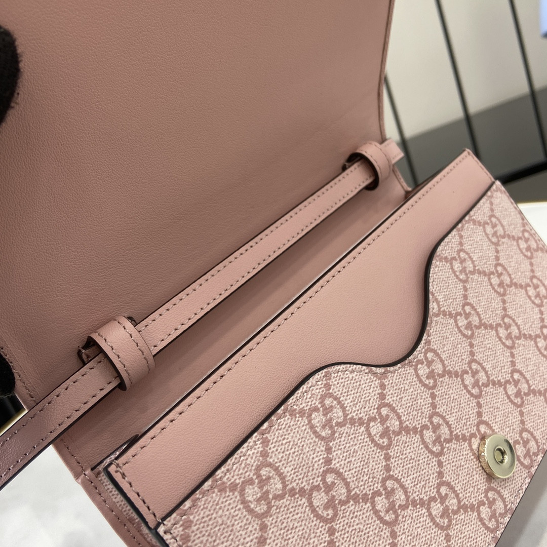 Gvc*1 Emblem Handbag