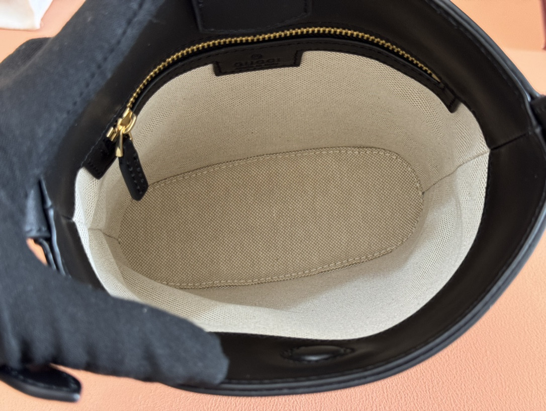 Gvc*1 2025 Spring/summer Collection Mini Bucket Bag