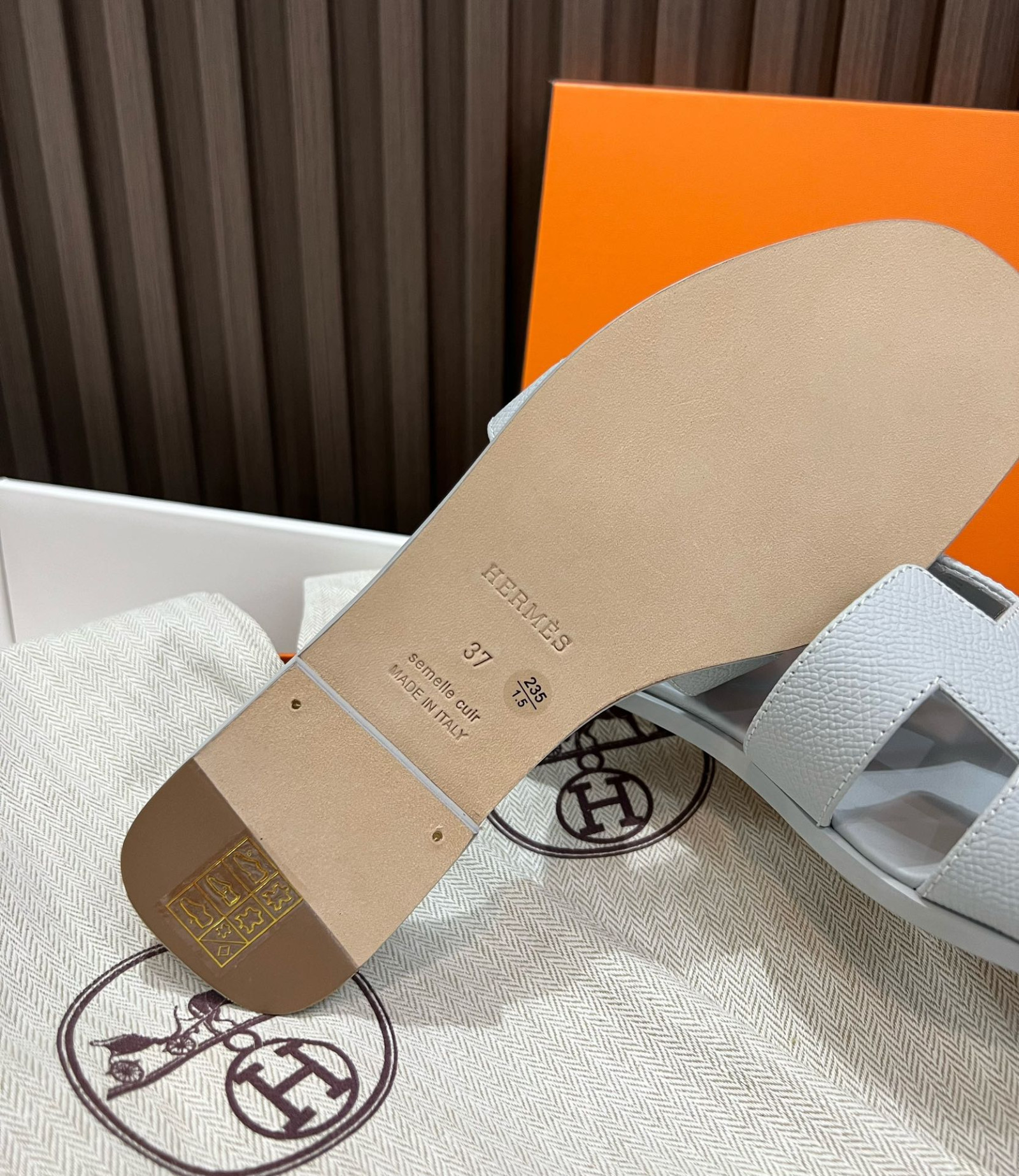 H**me5 Oran Slippers