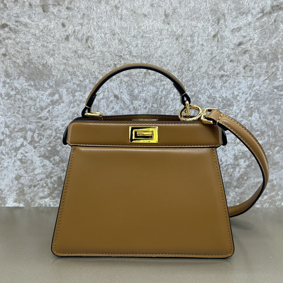 F**di Peekaboo Iseeu Petite