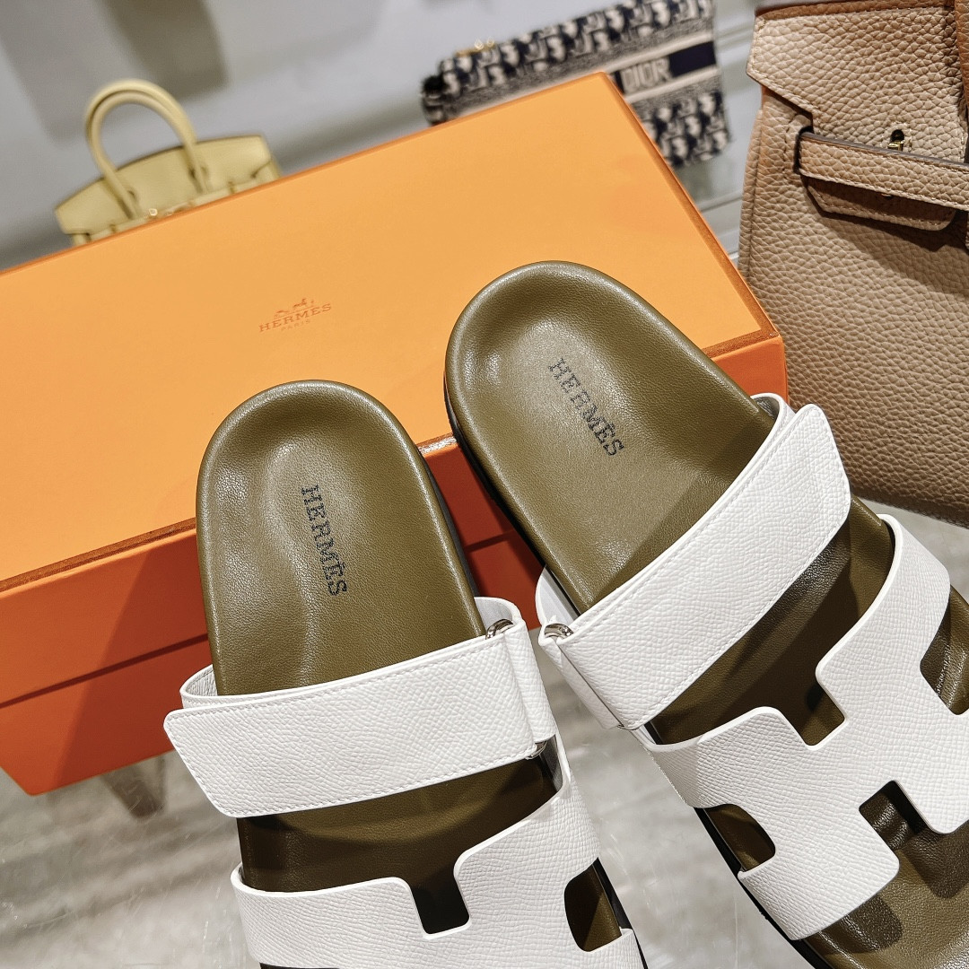 H**me5 Chypre Slippers