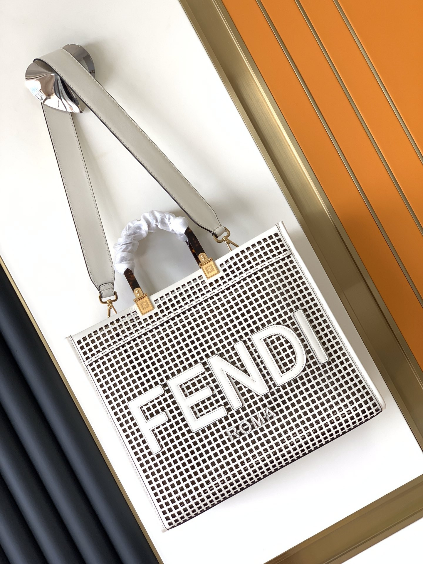 F**di SUNSHINE SHOPPER TOTE