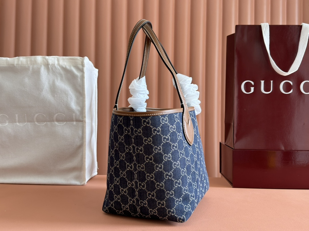 Gvc*1 Totissima Tote Bag