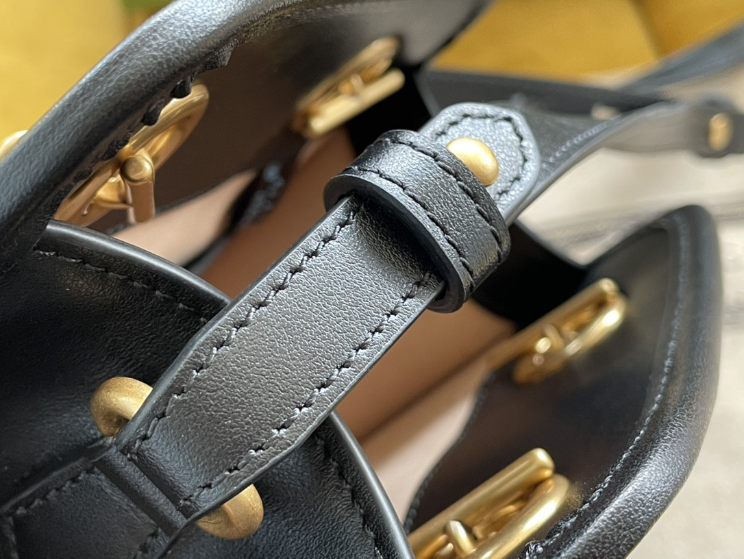 Gvc*1 Gg Marmont Bag