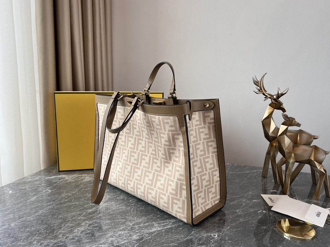 F**di Peekaboo X-tote