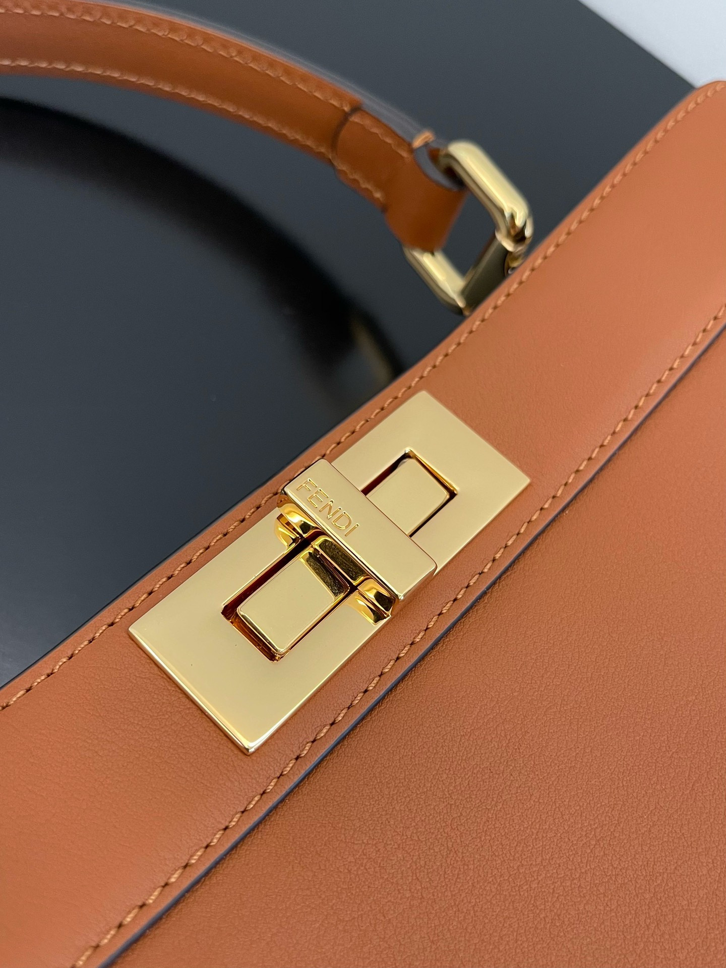 F**di Peekaboo Iseeu Medium Bag