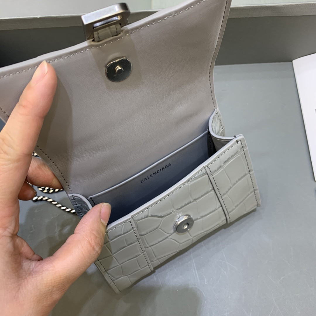 Ba1en*iaga Mini Hourglass