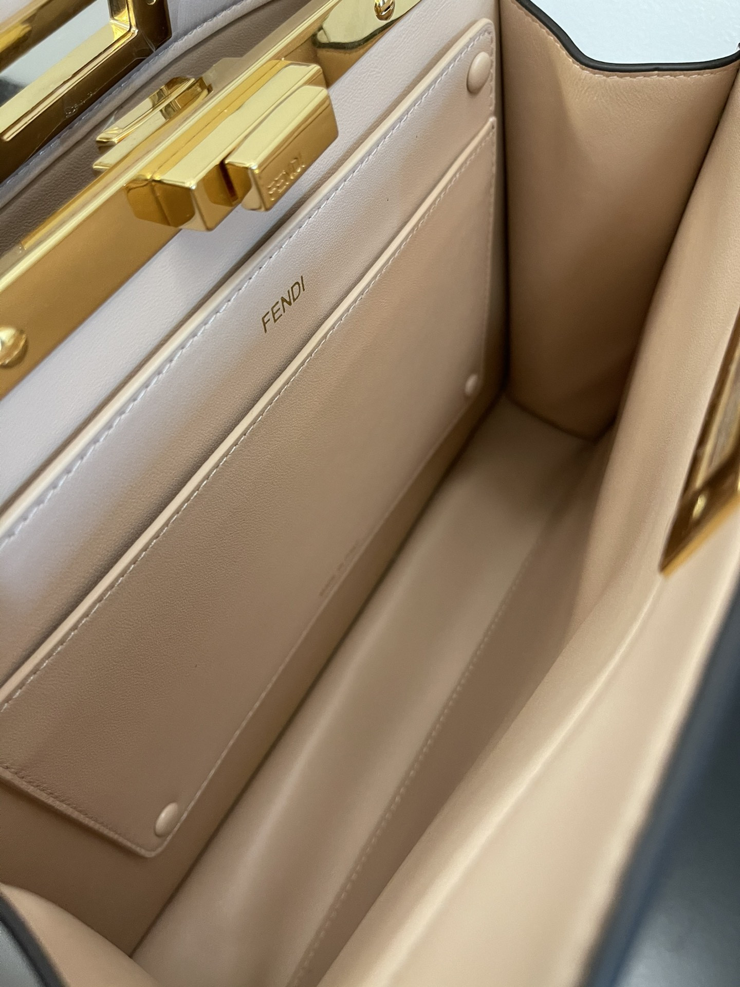 F**di Peekaboo Iseeu Medium Bag