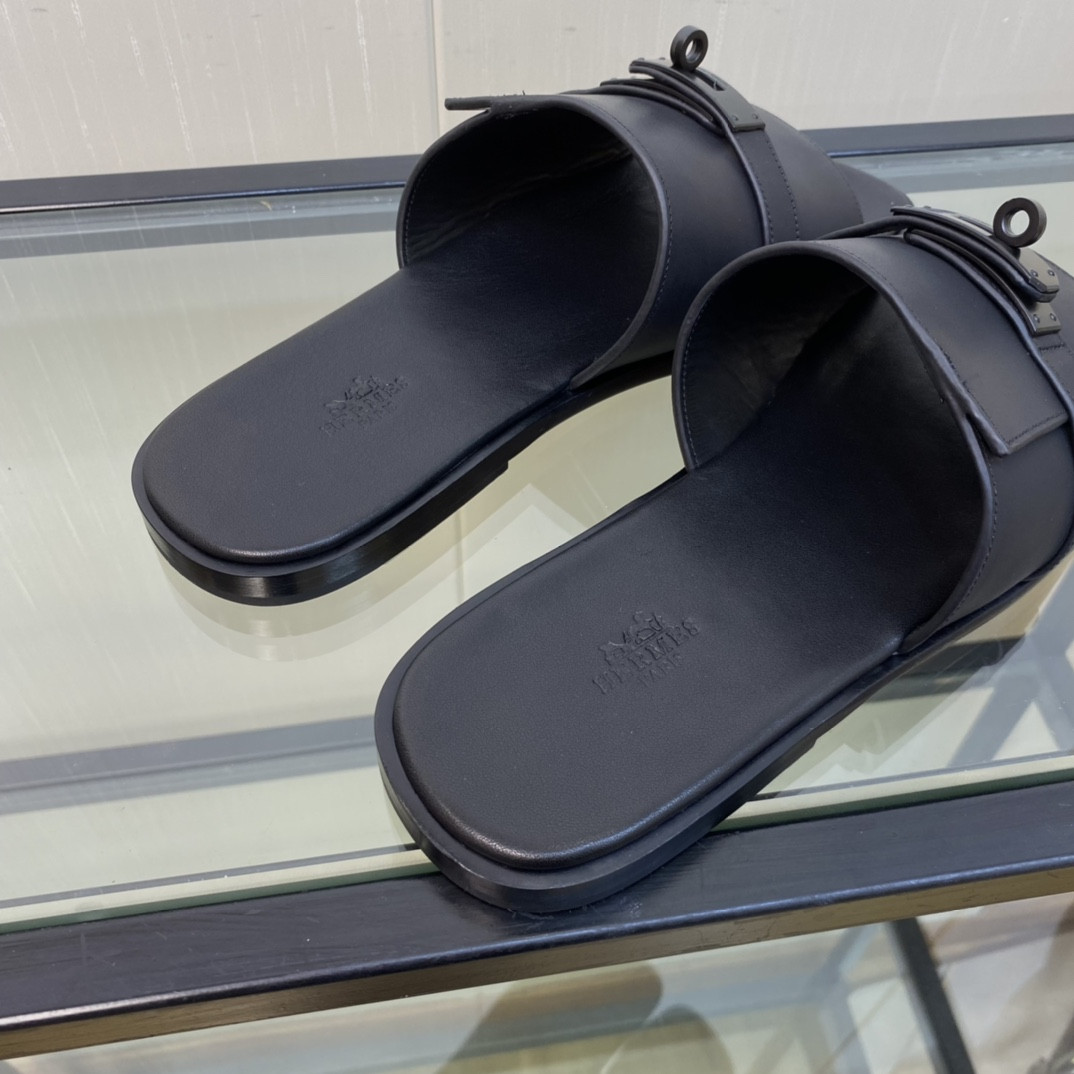 H**me5 KELLY LOCK SLIPPERS