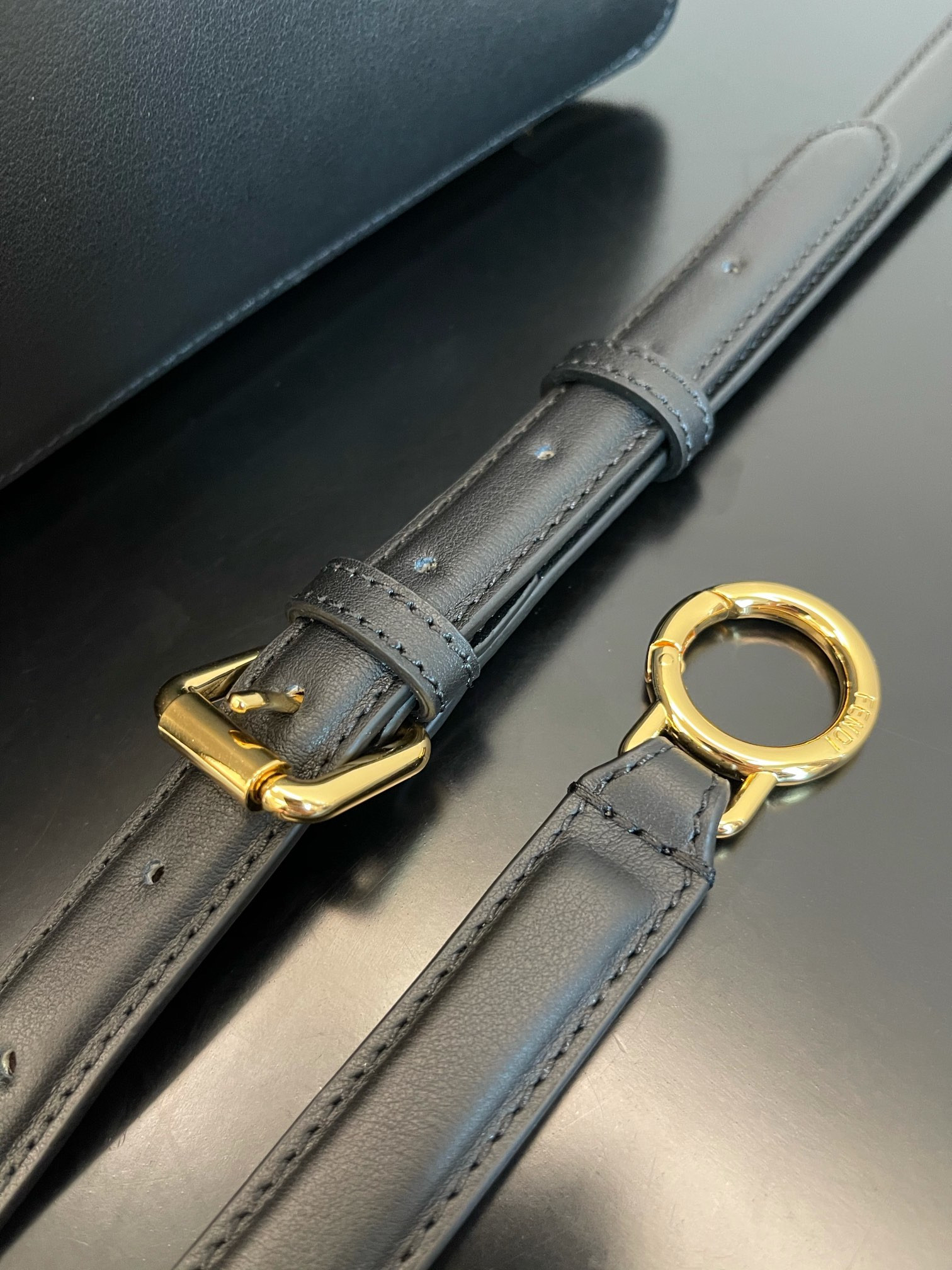 F**di Peekaboo Iseeu Small