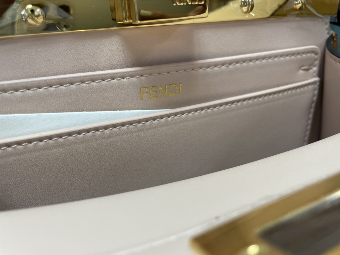 F**di Peekaboo Iseeu Small