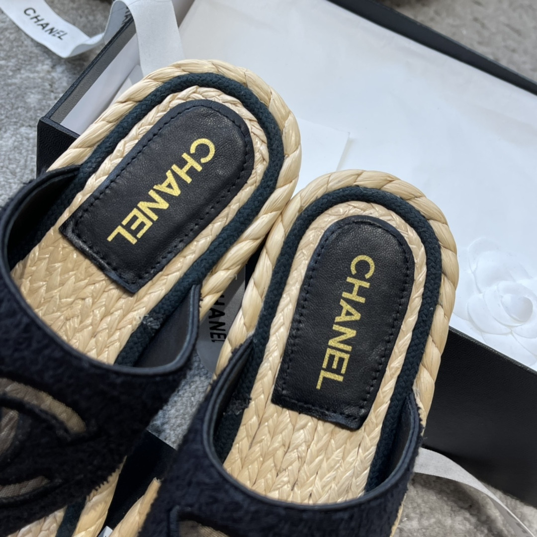 Ch**el Slippers