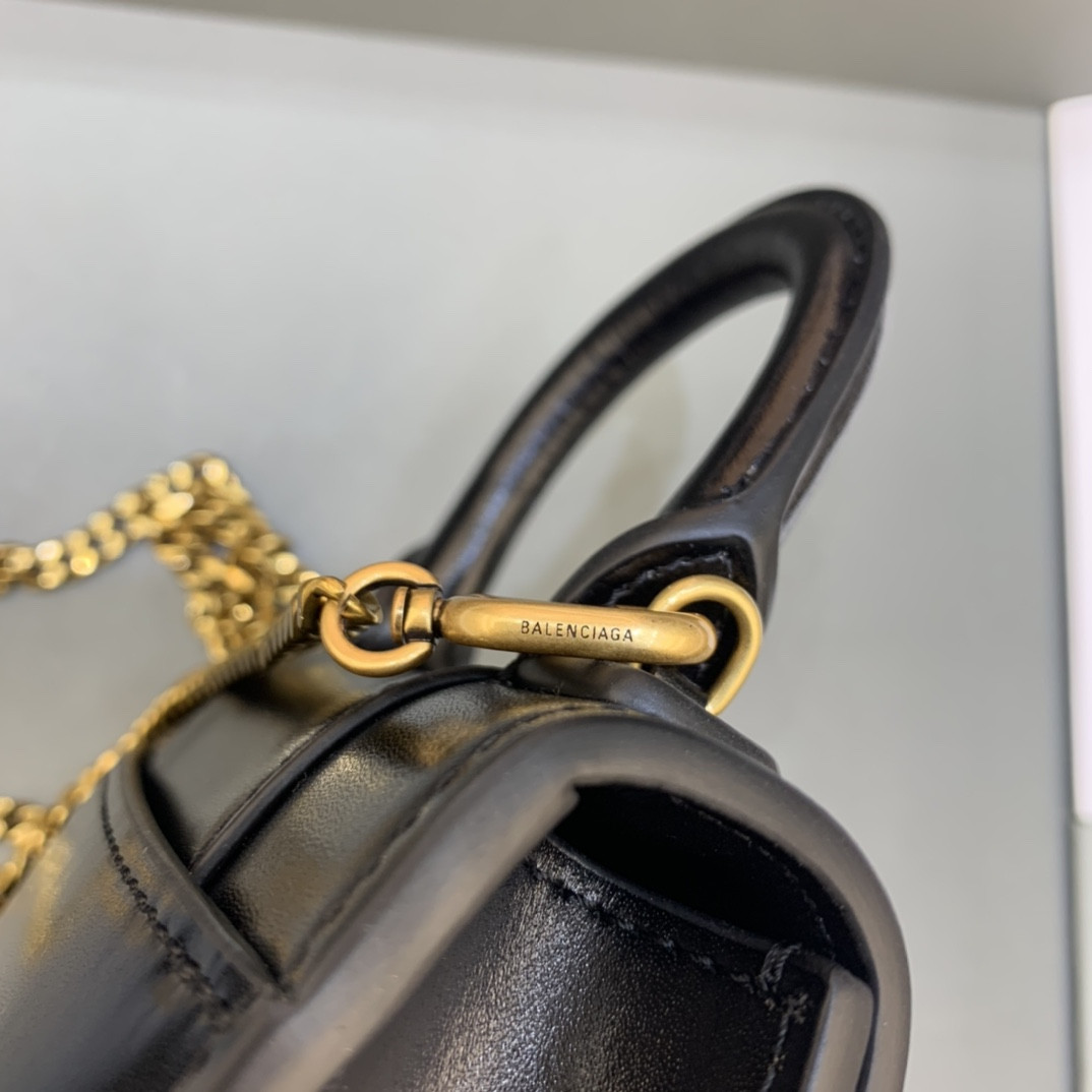 Ba1en*iaga Mini Hourglass