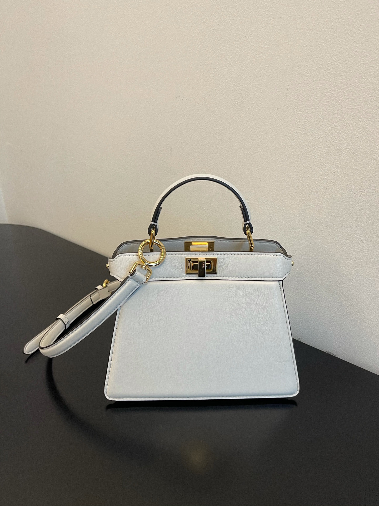 F**di Peekaboo Iseeu Petite