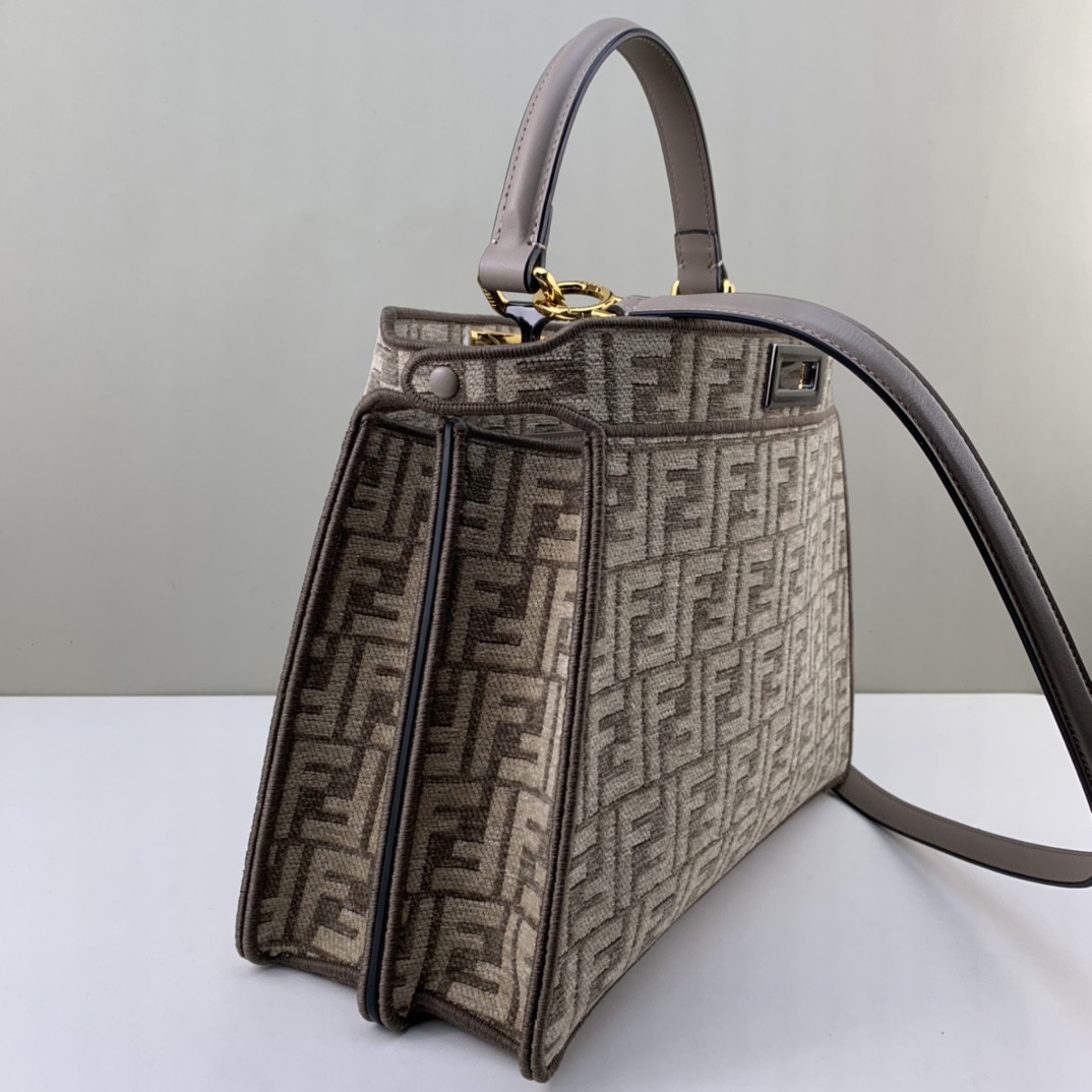 F**di Peekaboo Iseeu Medium Bag