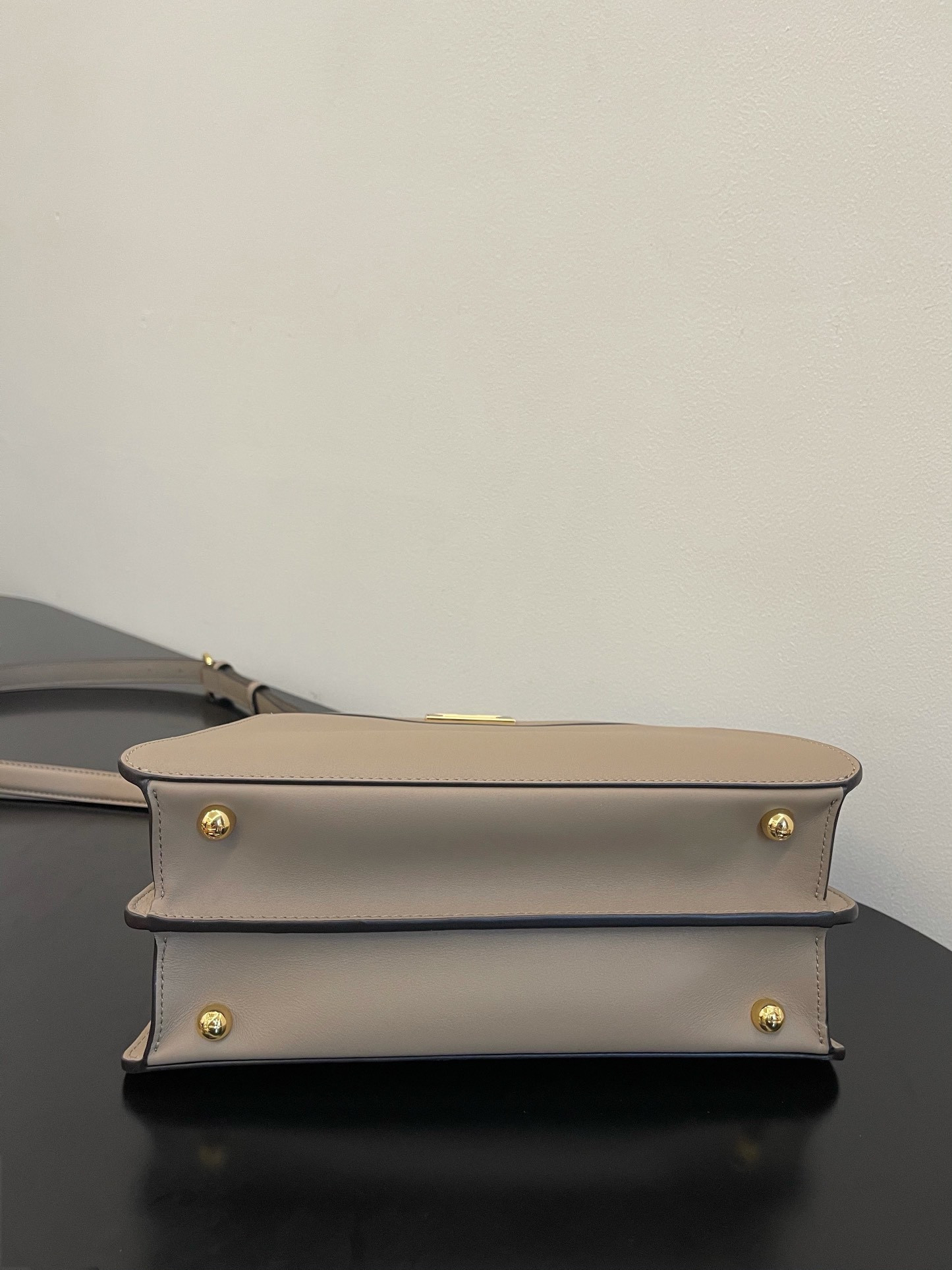 F**di Peekaboo Iseeu Small