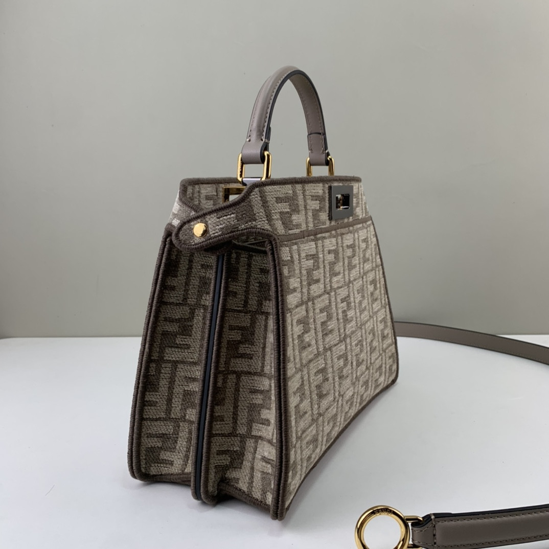 F**di Peekaboo Iseeu Small