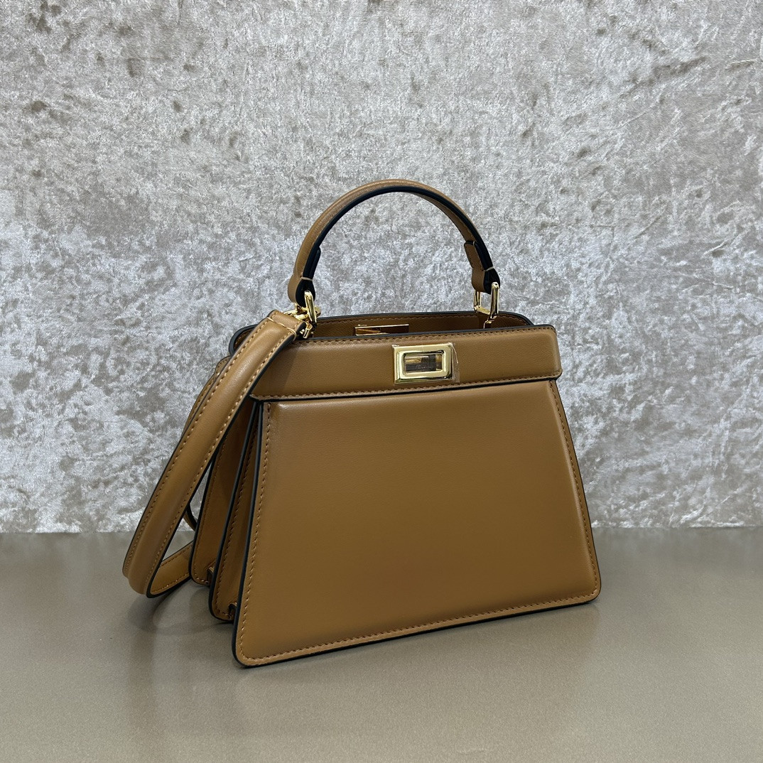 F**di Peekaboo Iseeu Petite