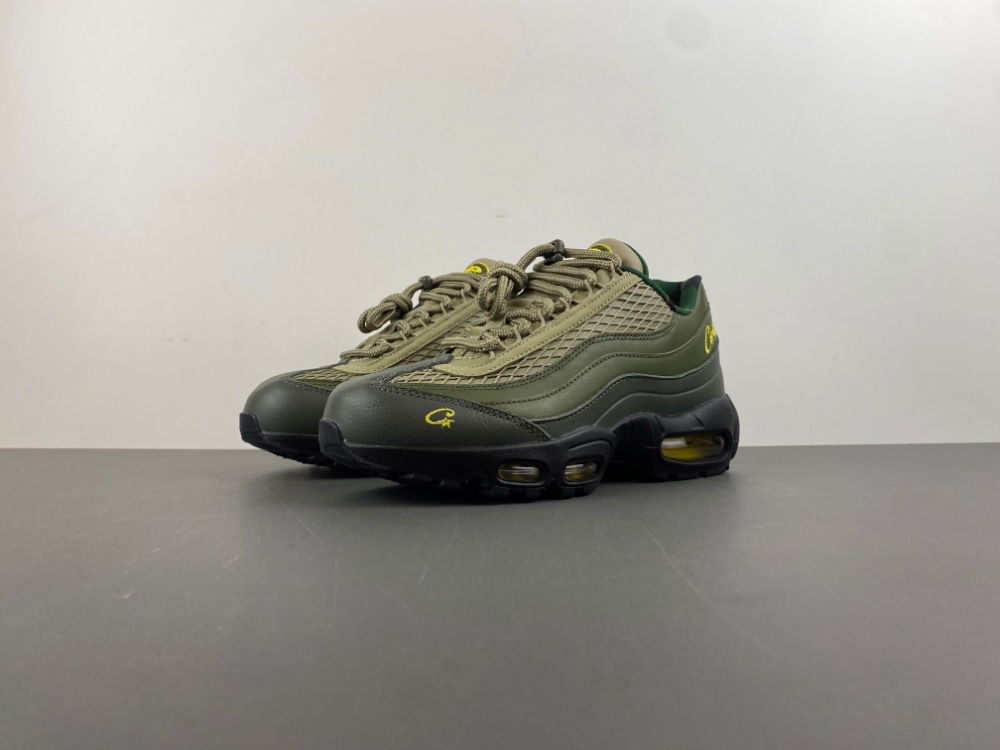 Corteiz x Air Max 95 SP FB2709-300