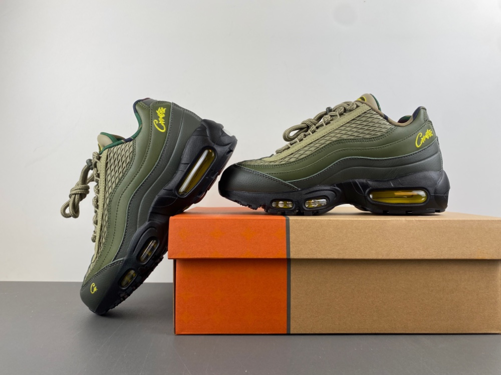 Corteiz x Air Max 95 SP FB2709-300
