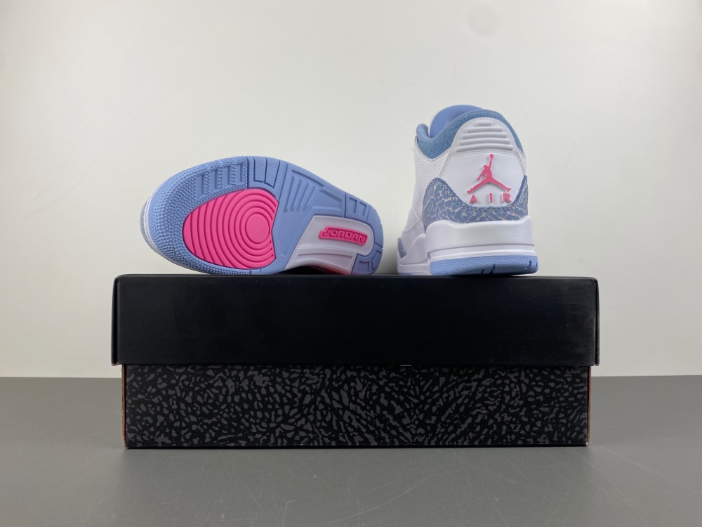 Air Jordan 3 Retro  HO0784-101