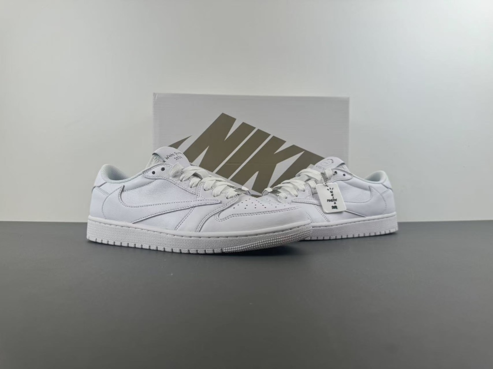 Travis Scott x Air Jordan 1 TD1228-111