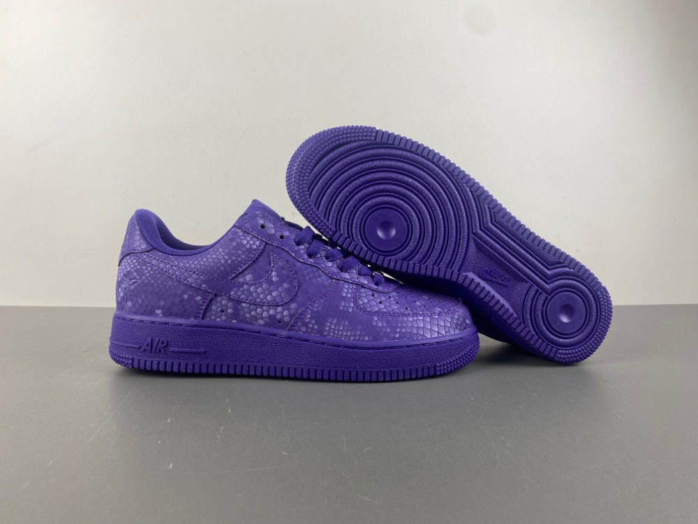 Kobe Bryant x Nike Air Force 1 Low Court Purple IB0018-500