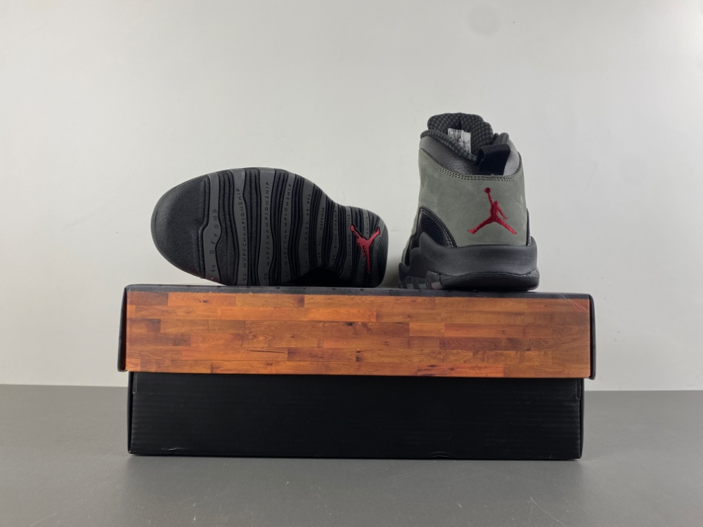 Air Jordan 10 Retro Shadow HJ6779-001