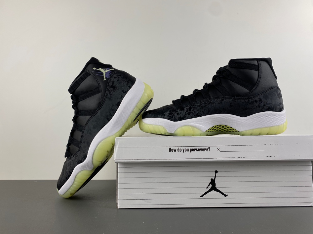 Air Jordan 11 Sneaker School IB1378-001