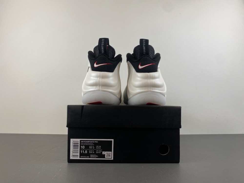 Nike Air Foamposite Pro 2025 Pearl HF0794-200