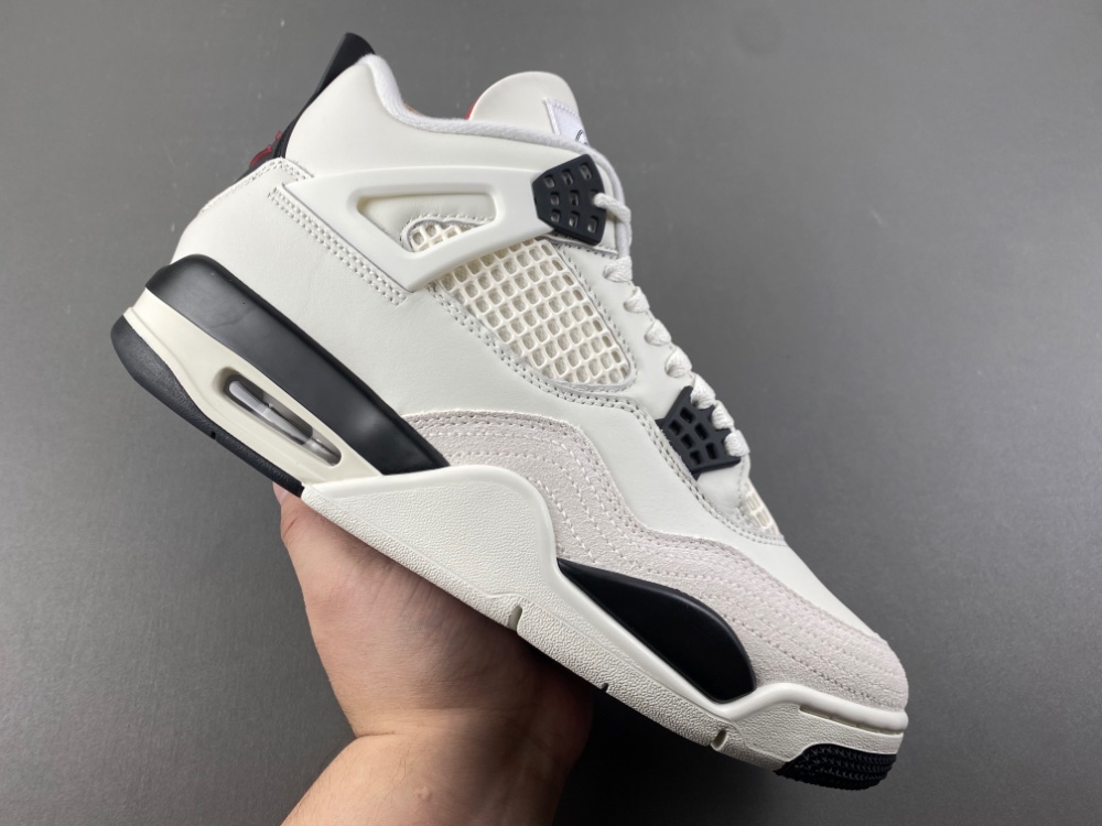 Air Jordan 4 Flight Club IM4002-100
