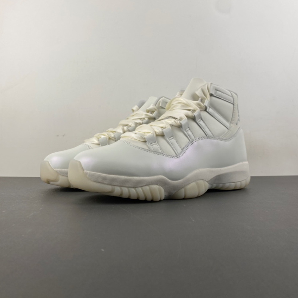 Air Jordan 11 Pearl AR0715-110-1